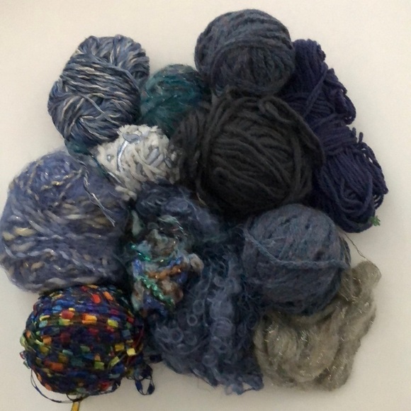 🛒 $10 Blue, creative texture, bundle yarn #1903 - Picture 2 of 6